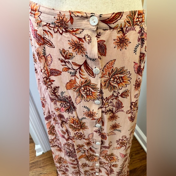 MINKPINK Lola Maxi Skirt & Tie Top Set - Picture 2 of 9